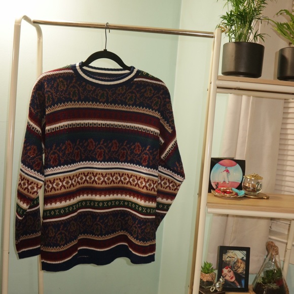 Patterned Sweater - Picture 4 of 7